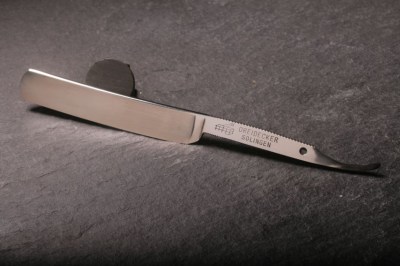 EK-001
