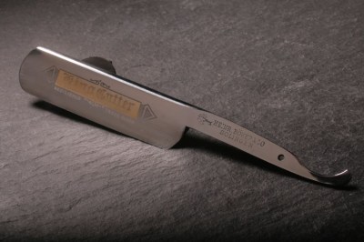 EK-022